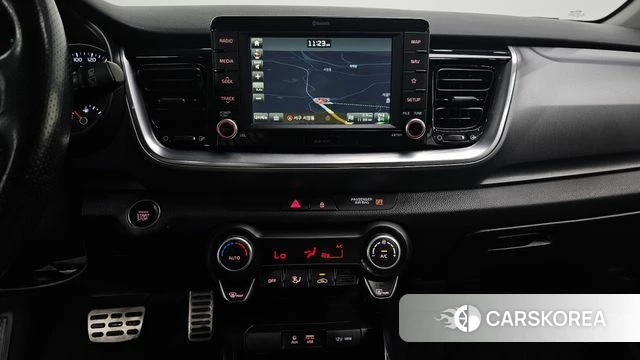 Kia Stonic 2018 Серый из Кореи, фото 2