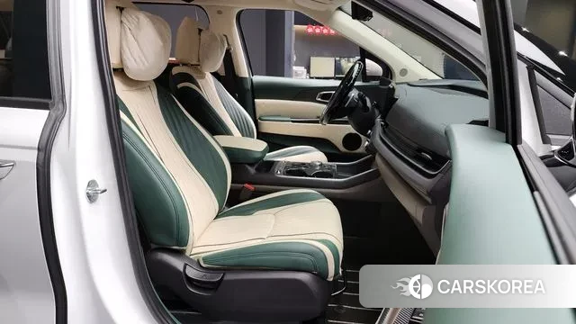 Kia The New Carnival 4th Generation 2024 Белый из Кореи, фото 2