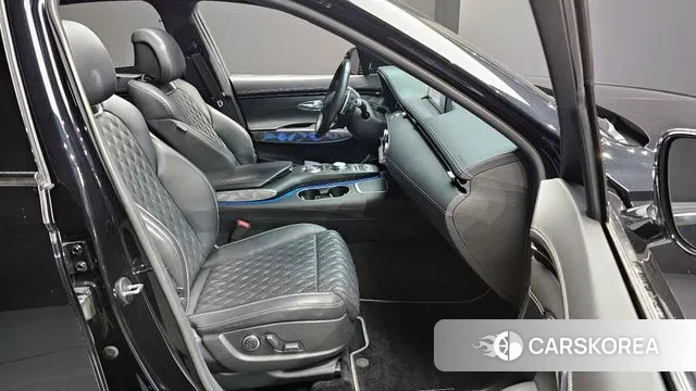 Genesis GV70 2021 Черный из Кореи, фото 2