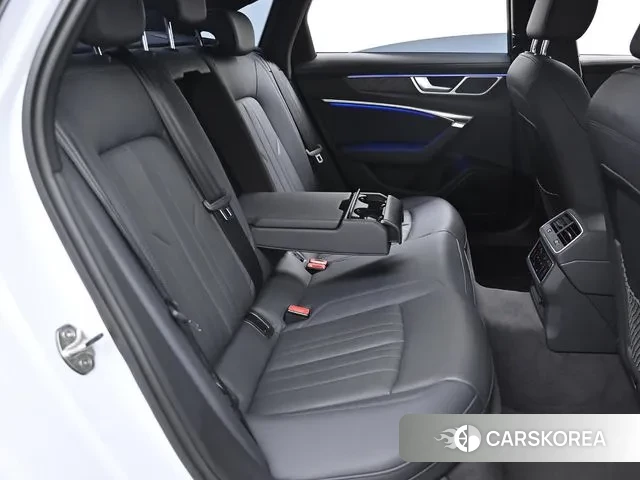 Audi A6 (C8) 2023 Белый из Кореи, фото 2