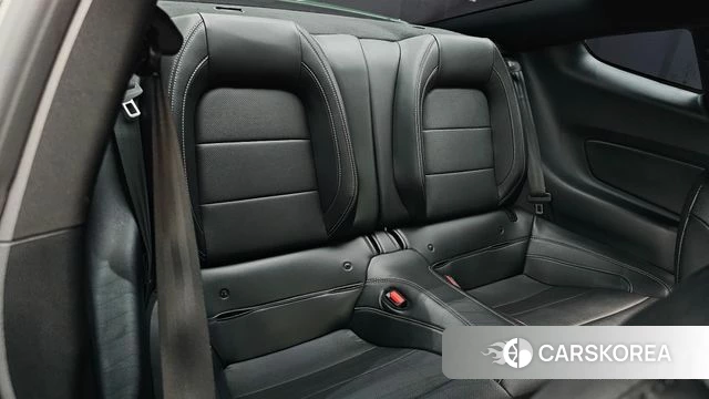 Ford Mustang 2022 Зеленый из Кореи, фото 2