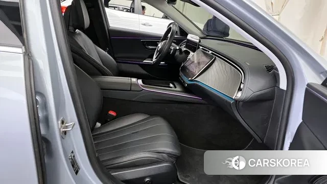 Mercedes-Benz E-Class W214 2024 Серебряный из Кореи, фото 2