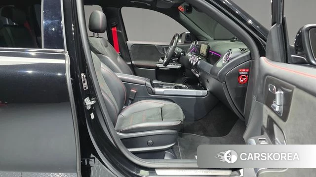 Mercedes-Benz GLB-Class X247 2023 Черный из Кореи, фото 2