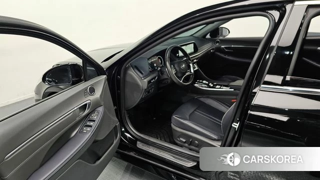 Hyundai Sonata (DN8) 2022 Черный из Кореи, фото 2