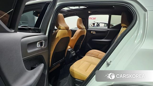 Volvo XC40 2020 Белый из Кореи, фото 2