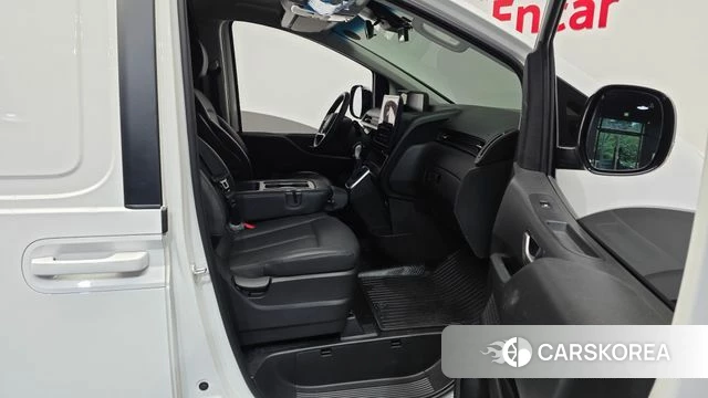 Hyundai Staria 2024 Белый из Кореи, фото 2