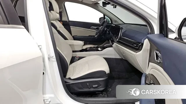 Kia Sportage 5th Generation 2023 Белый из Кореи, фото 2