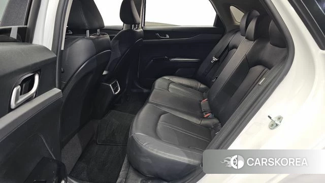 Kia K5 3rd generation 2022 Белый из Кореи, фото 2