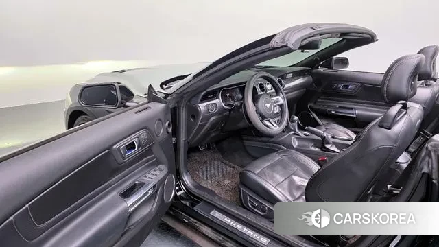 Ford Mustang 2019 Черный из Кореи, фото 2