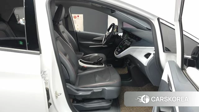 Chevrolet (GM Daewoo) Bolt EV 2019 Белый из Кореи, фото 2