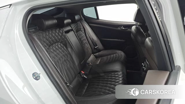 Kia Stinger Meister 2022 Белый из Кореи, фото 2