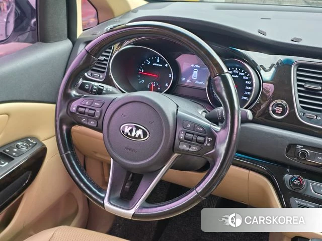 Kia The New Carnival 2018 Белый из Кореи, фото 2