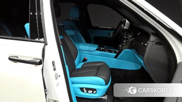 Rolls-Royce Cullinan 2023 Белый из Кореи, фото 2