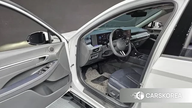 Hyundai Sonata D Edge Hybrid (DN8) 2023 Белый из Кореи, фото 2