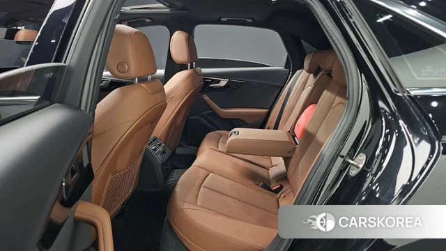 Audi A4 (B9) 2021 Черный из Кореи, фото 2
