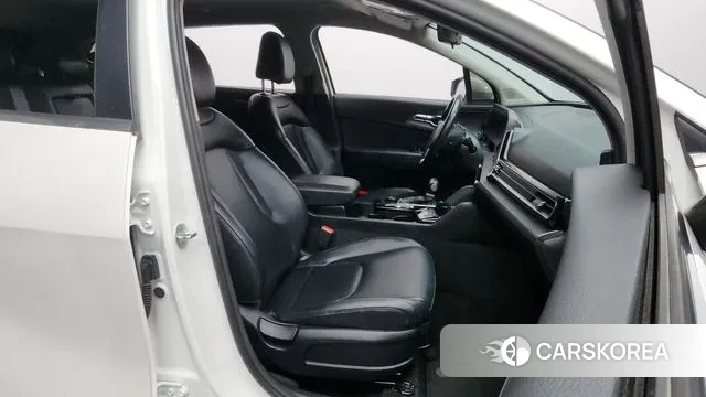 Kia Sportage 5th Generation 2021 Белый из Кореи, фото 2