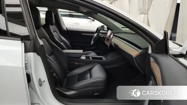 Tesla Model 3 2022 Белый из Кореи, фото 2