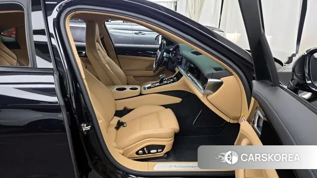 Porsche Panamera (971) 2020 Черный из Кореи, фото 2