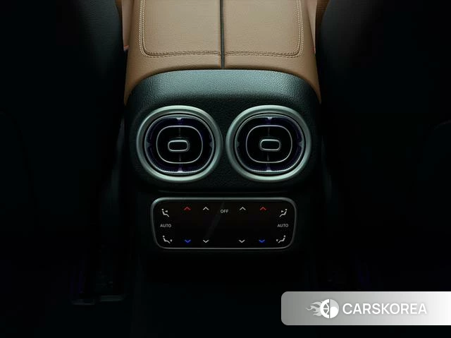 Mercedes-Benz GLC 2024 Черный из Китая, фото 2