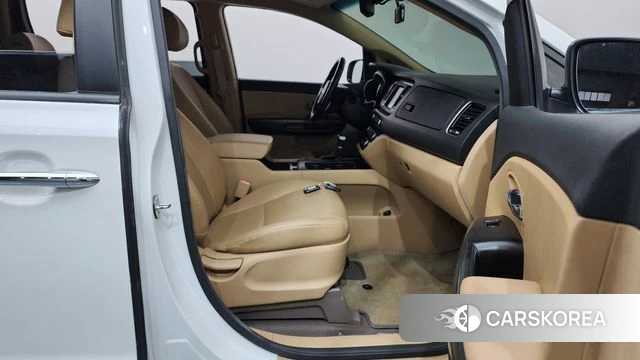 Kia All New Carnival 2018 Белый из Кореи, фото 2