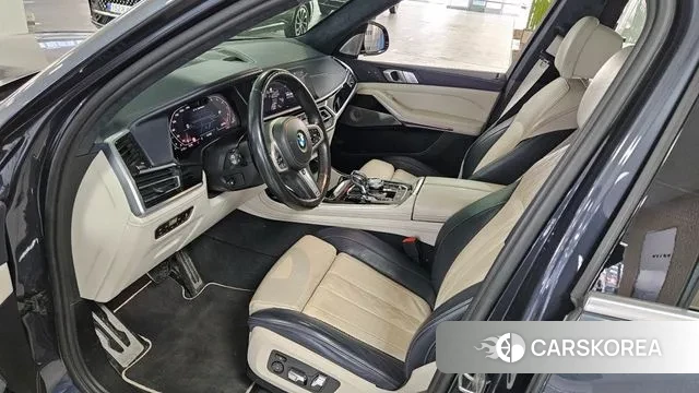 BMW X7 (G07) 2021 Серый из Кореи, фото 2