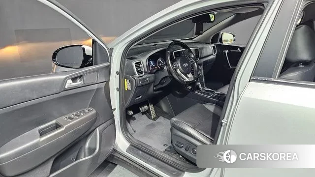 Kia Sportage The Bold 2019 Серебряный из Кореи, фото 2