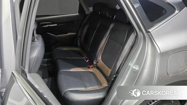 Kia Seltos 2019 Серебристо-серый из Кореи, фото 2