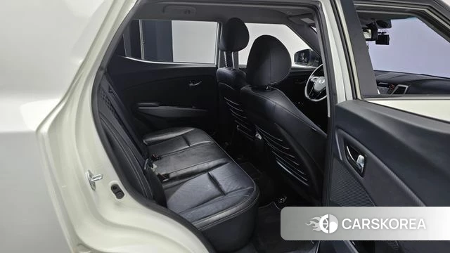 Ssangyong Tivoli Armor 2018 Жемчужный цвет из Кореи, фото 2