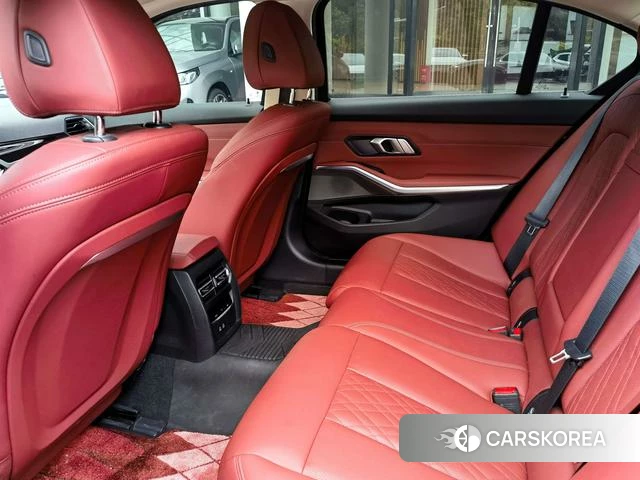 BMW i3 2024 Черный из Китая, фото 2