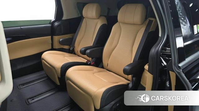 Kia Carnival 4th generation 2022 Черный из Кореи, фото 2