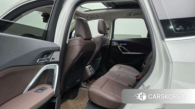 BMW X1 (U11) 2024 Белый из Кореи, фото 2