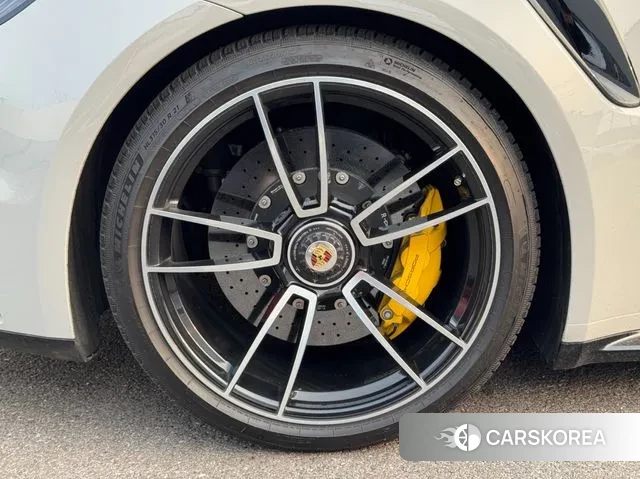 Porsche 911(992) 2021 Серебристо-серый из Кореи, фото 2