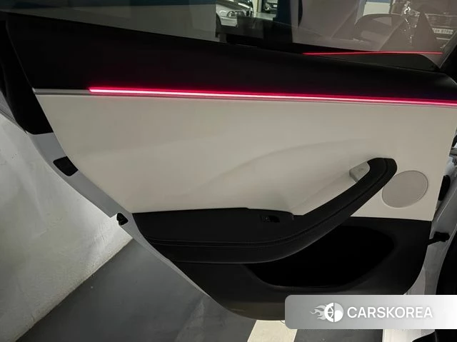 Tesla Model 3 2024 Белый из Кореи, фото 2