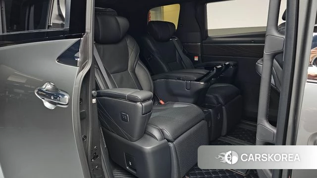 Toyota Alphard 4th Generation 2024 Серебристо-серый из Кореи, фото 2