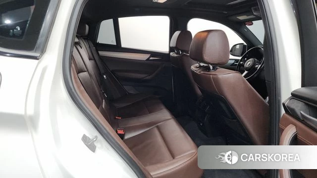 BMW X4 (F26) 2018 Белый из Кореи, фото 2