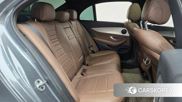 Mercedes-Benz E-Class W213 2019 Серый из Кореи, фото 2