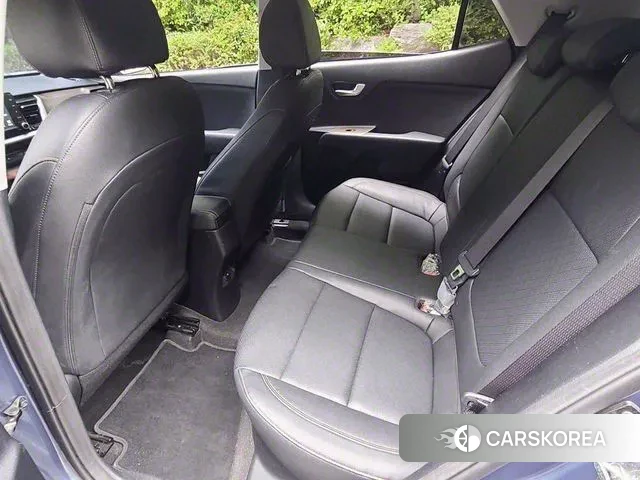 Kia Stonic 2018 Синий из Кореи, фото 2