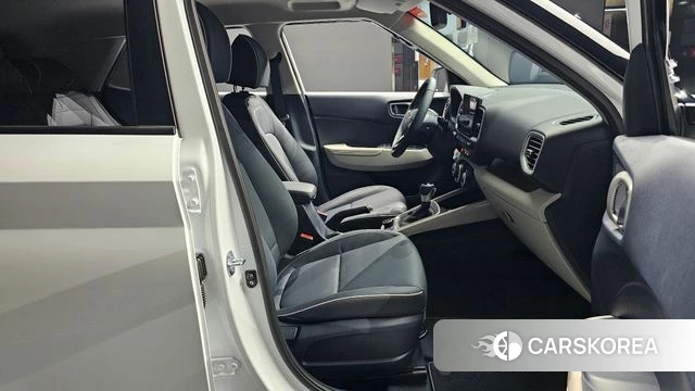 Hyundai Venue 2025 Белый из Кореи, фото 2