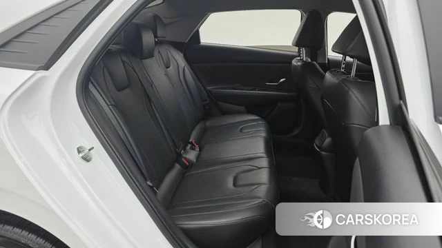 Hyundai Avante (CN7) 2022 Белый из Кореи, фото 2