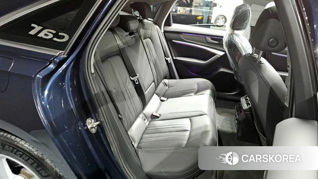 Audi A6 (C8) 2020 Синий из Кореи, фото 2