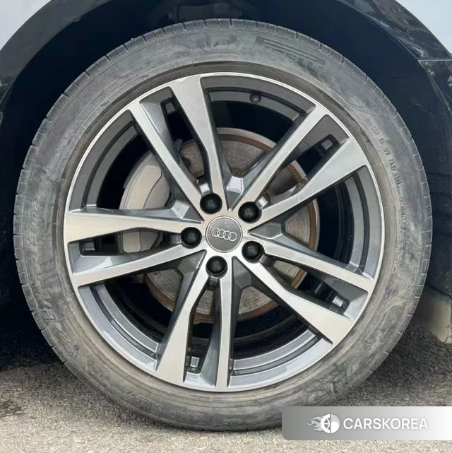 Audi A6L 2021 Черный из Китая, фото 2