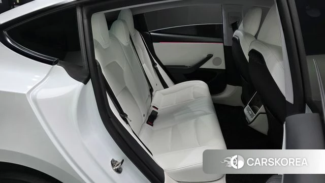 Tesla Model 3 2024 Белый из Кореи, фото 2