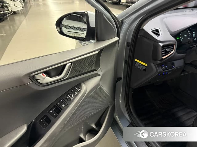 Hyundai Ionic Electric 2018 Светло-серебряный цвет из Кореи, фото 2