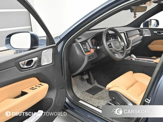 Volvo XC60 second Generation 2022 Синий из Кореи, фото 2