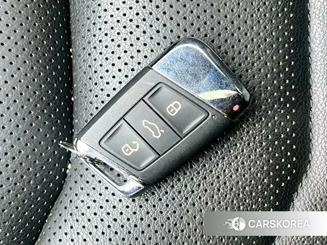 Volkswagen CC 2020 Белый из Китая, фото 2