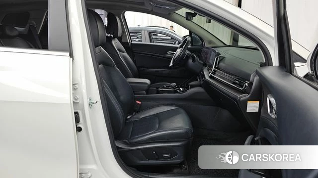 Kia Sportage 5th Generation Hybrid 2022 Белый из Кореи, фото 2