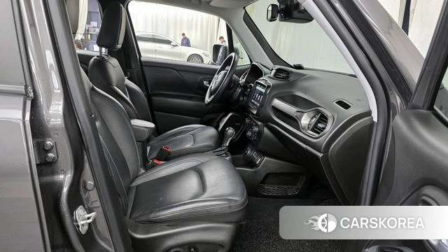 Jeep Renegade 2021 Серый из Кореи, фото 2