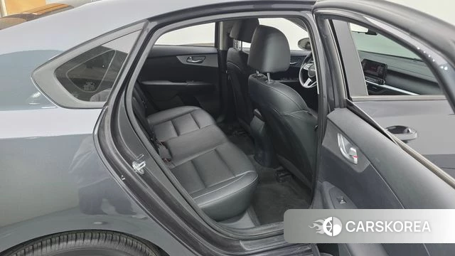 Kia The New K3 2nd generation 2022 Небесно-голубой из Кореи, фото 2