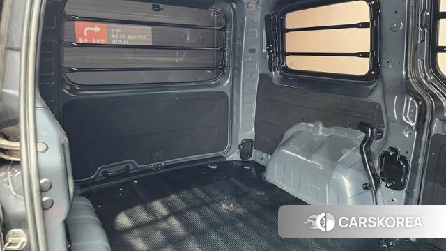 Hyundai Staria 2021 Серый из Кореи, фото 2