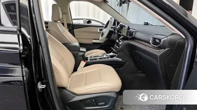 Ford Explorer 6th Generation 2021 Черный из Кореи, фото 2